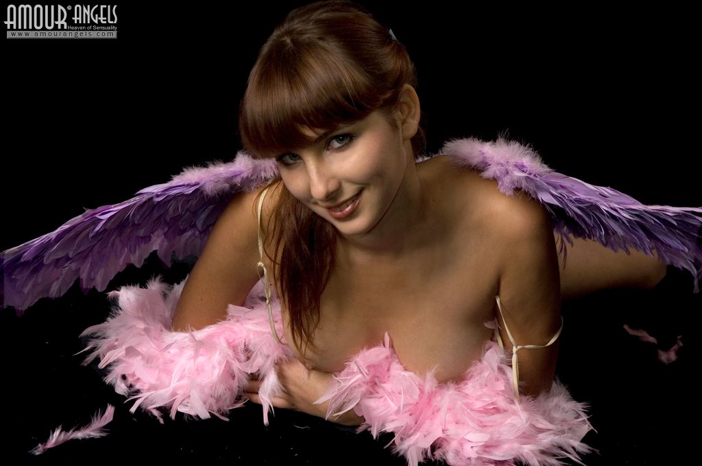 Christina Explicit Amour Angels Photo - 8 of 20