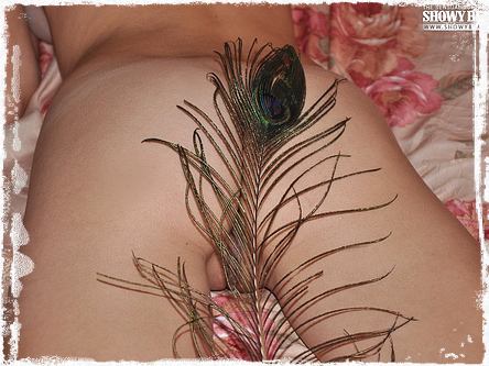 Nelia from Showy Beauty | Nude Image